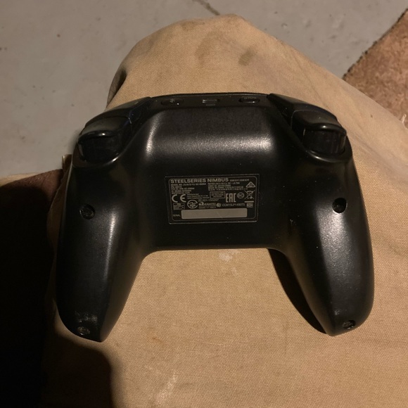 Bluetooth gaming controller - Picture 2 of 4